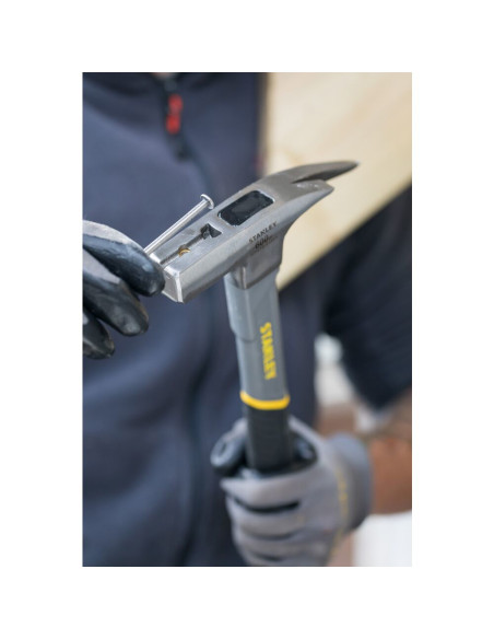 Stanley STHT0-51311, ciocan dulgher, cu maner din fibra de sticla si varf magnetic, 600g