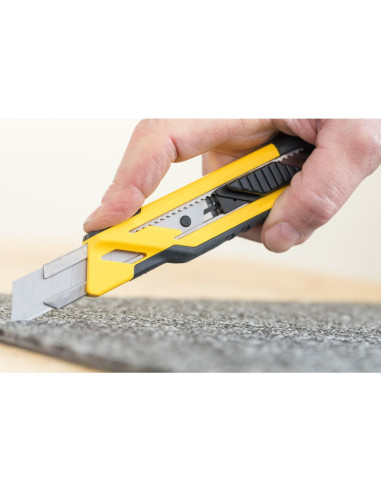Stanley STHT10266-0, Cutter bimaterial cu blocare prin glisare, 175mm, + 3 lame segmentate 18mm