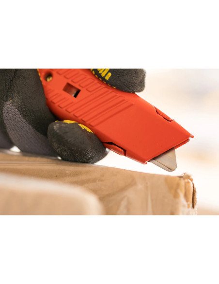 Stanley 1-10-189, Cutter metalic cu lama auto-retractabila, 155mm + o lama trapezoidala 62mm