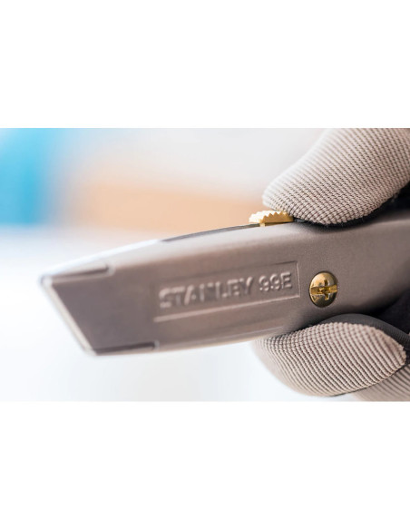 Stanley 2-10-099, Cutter metalic 99E cu lama retractabila, 160mm + 3 lame trapezoidale 62mm