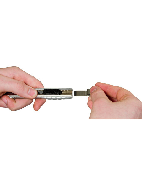 Stanley 0-10-411, Cutter metalic FatMax, 135mm + o lama segmentata 9mm