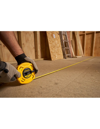 Stanley 0-34-296, ruleta inchisa cu banda de fibra de sticla 20m, tru-zero, vizibilitate ridicata, 20m x 13 mm, blister