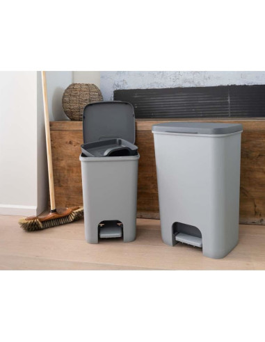 Cos de gunoi cu pedala, plastic, gri, 20 L, 30.3x29.4x42.8 cm, Curver