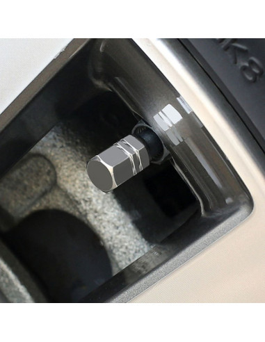 Set 4 capace hexagonale decorative pentru valva auto, Aluminiu, 1.8 cm, Argintiu