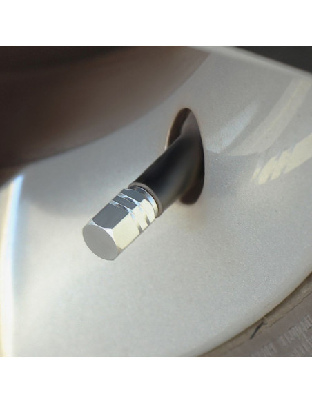 Set 4 capace hexagonale decorative pentru valva auto, Aluminiu, 1.8 cm, Argintiu