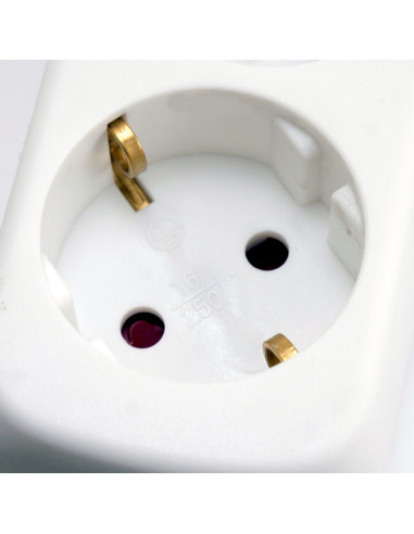 Prelungitor electric cu impamantare si protectie copii, 3 prize, cablu 3m
