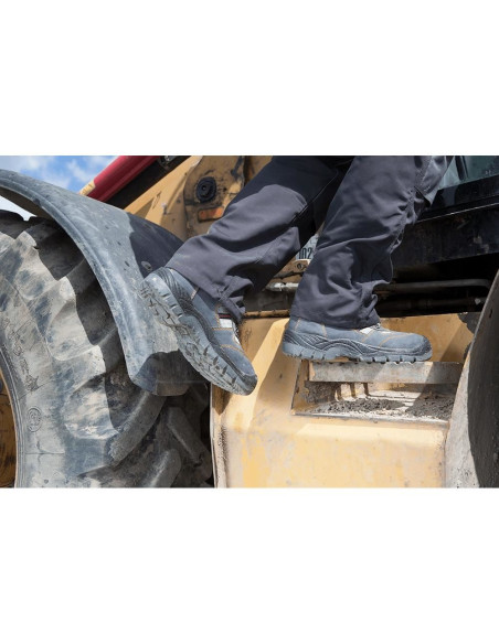 Bocanci de lucru, S1P, SRA, piele caprioara, marimea 42, NEO