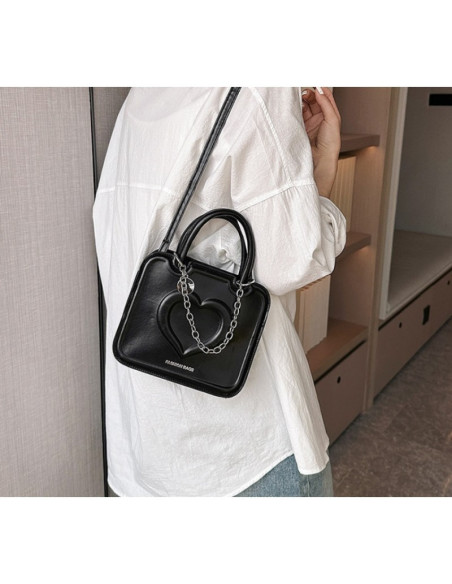 Geanta de umar eleganta pentru dame, model inimioara, colectia Black Fashion Bags, T257