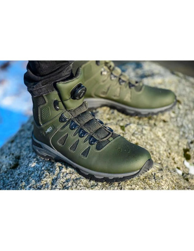 Bocanci de lucru, O2, SR, FO, sireturi cu buton de blocare, piele nabuc, marimea 40, NEO