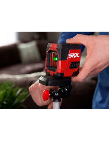 SKIL 1912 AA Nivela laser cu linie în cruce, lumina verde, raza actiune 20m, prindere trepied 1/4, Accu Li-Ion, include incarcat